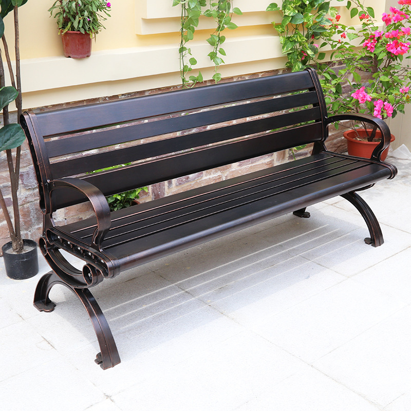 Tầm Quan Trọng Của Ghế Dài Trong Công Viên
